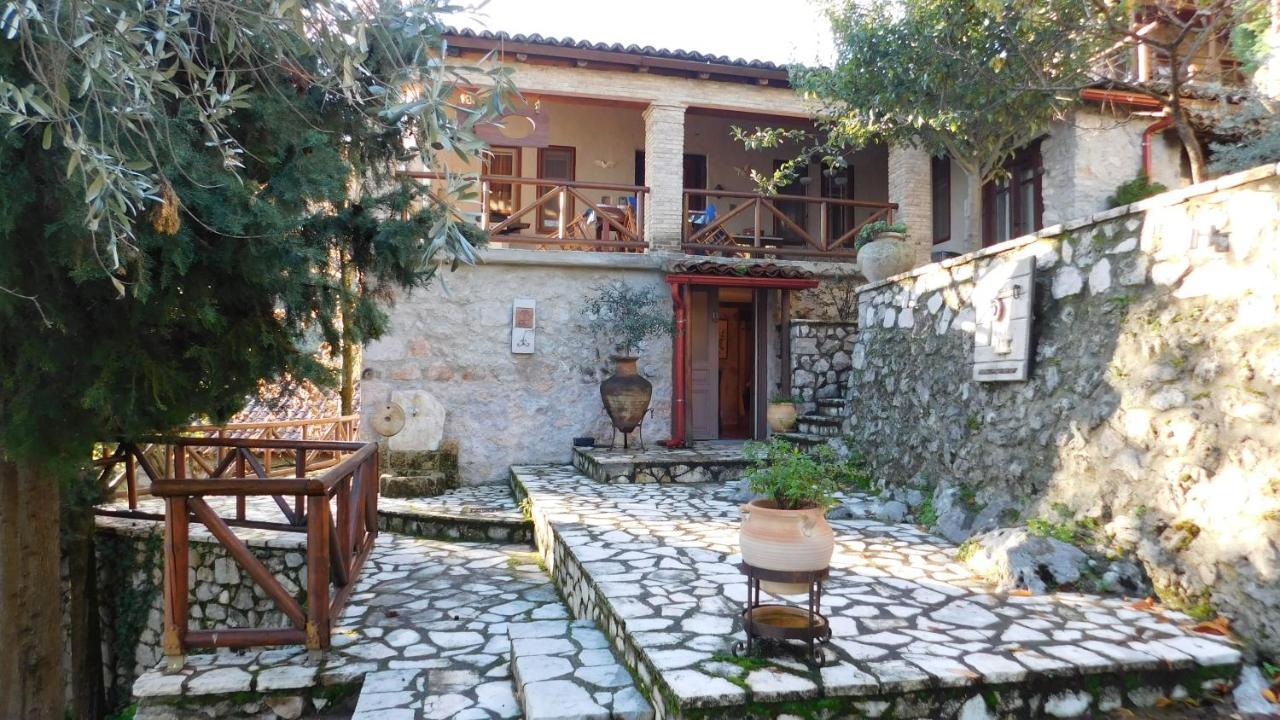 Agoriani Art Suite - 4 Seasons' Natural Living Lilaia Экстерьер фото