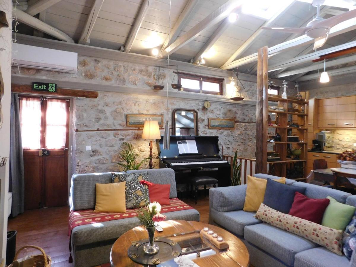 Agoriani Art Suite - 4 Seasons' Natural Living Lilaia Экстерьер фото